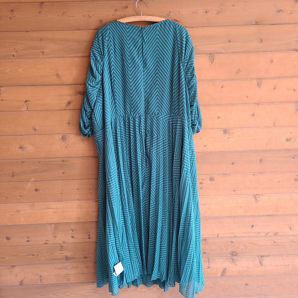 Asos Midi Dress Green Textured Bridesmaid Ruched Curve Boho Pleated NWT 26 - Picture 3 of 6